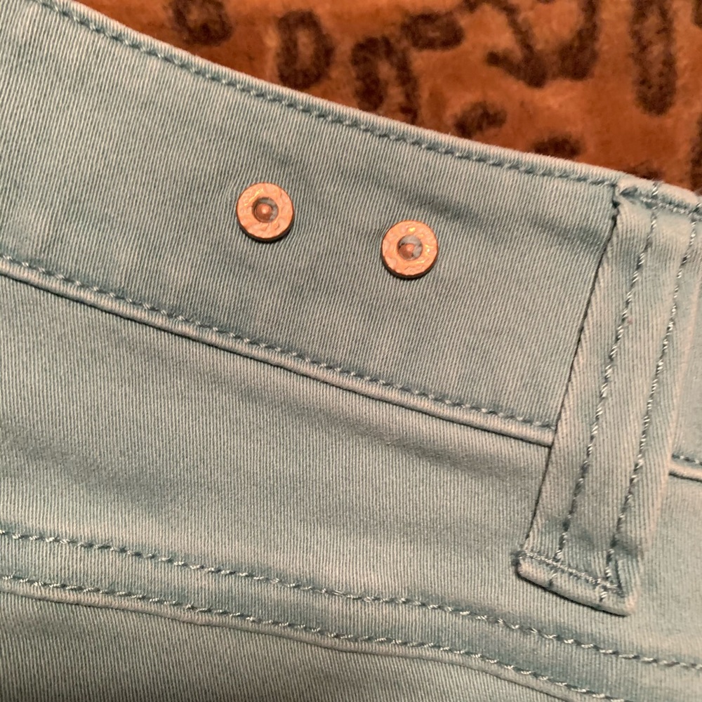 SOLD Cabi Tidal Curvy Skinny Jeans - Picture 7 of 9